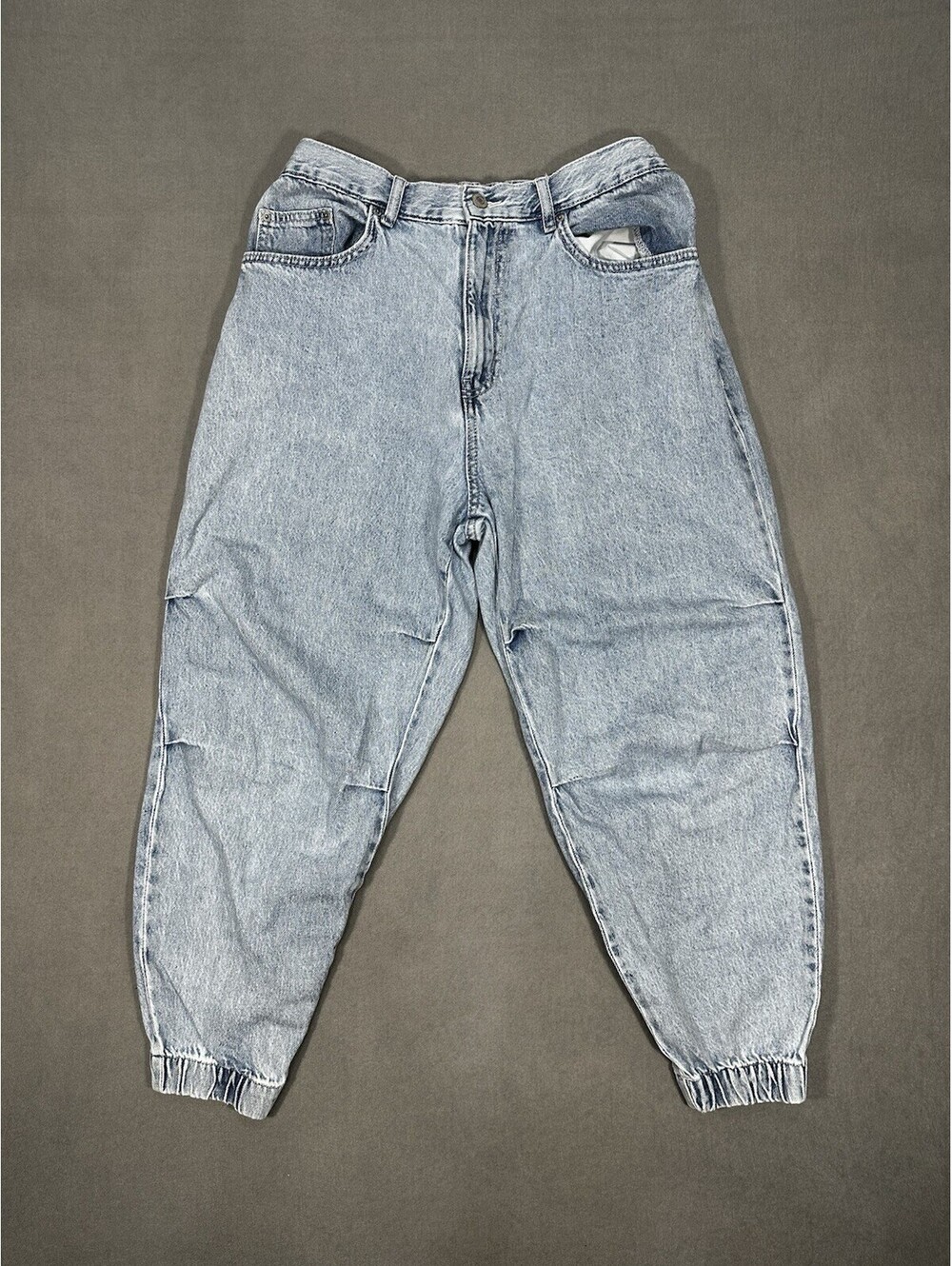 Bershka Women’s Denim  28x24 Jogger Jeans Size US 31 Light Wash Elastic Ankle